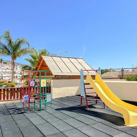 Playaquebrada & Pool Cozy Flat דירה בנאלמדנה