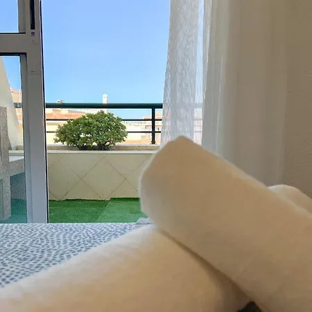 דירה Playaquebrada & Pool Cozy Flat בנאלמדנה