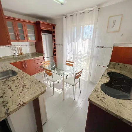 דירה Playaquebrada & Pool Cozy Flat בנאלמדנה